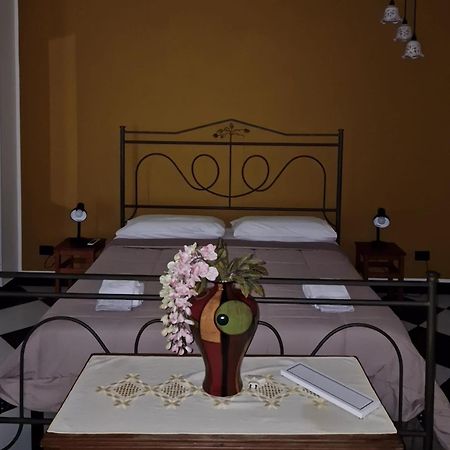 Mediterraneo B&B Montalbano Kültér fotó